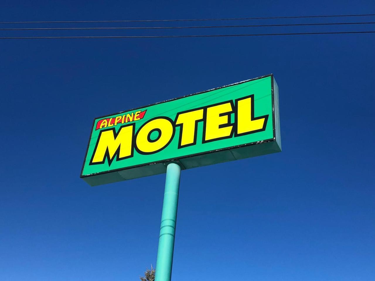 Alpine Motel Rocky Mountain House Zewnętrze zdjęcie